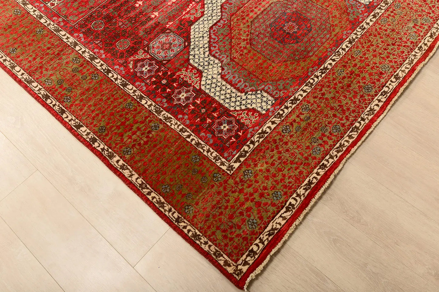 Crimson Mamluk Heritage