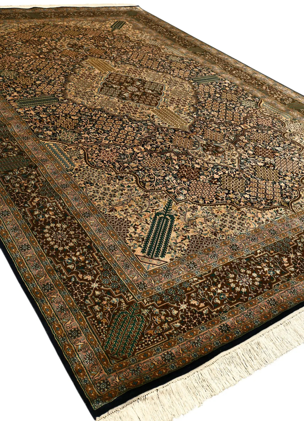 Golden Kashmir Royale